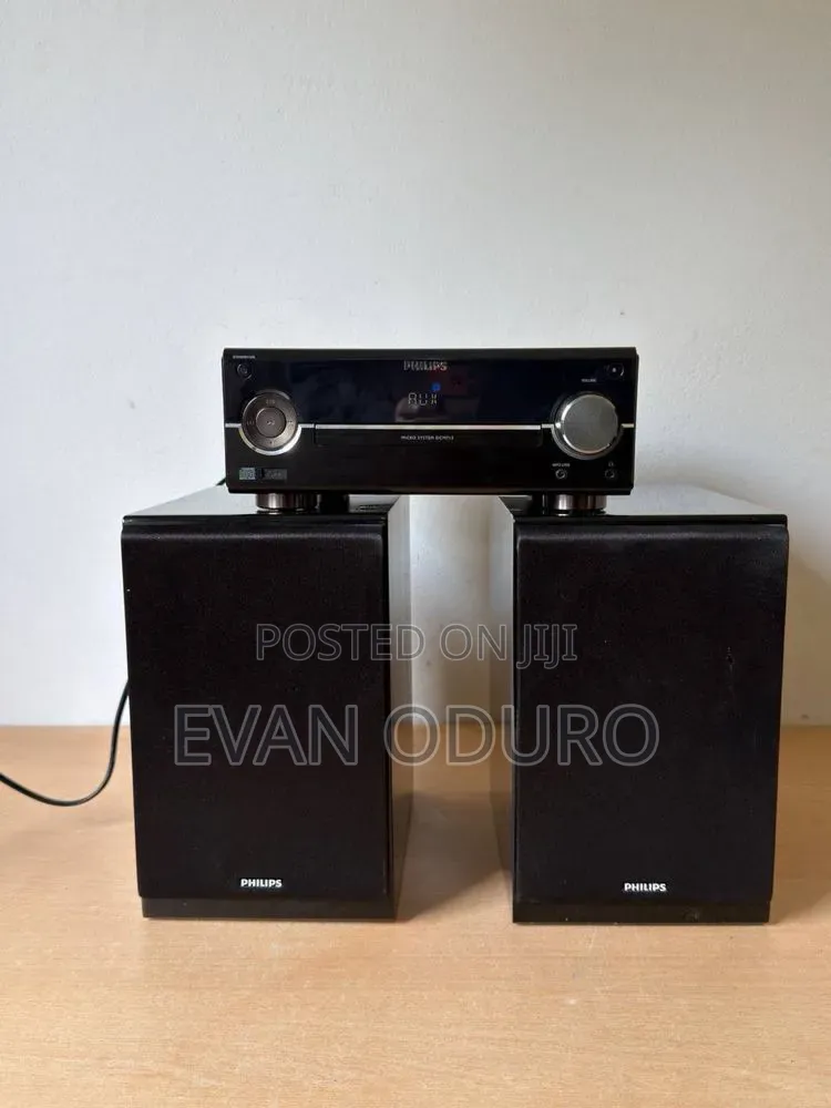 Powerful Philips Excellent Sound Cd/Usb/ Bt/Radio/iPhone iPod Dock/Aux