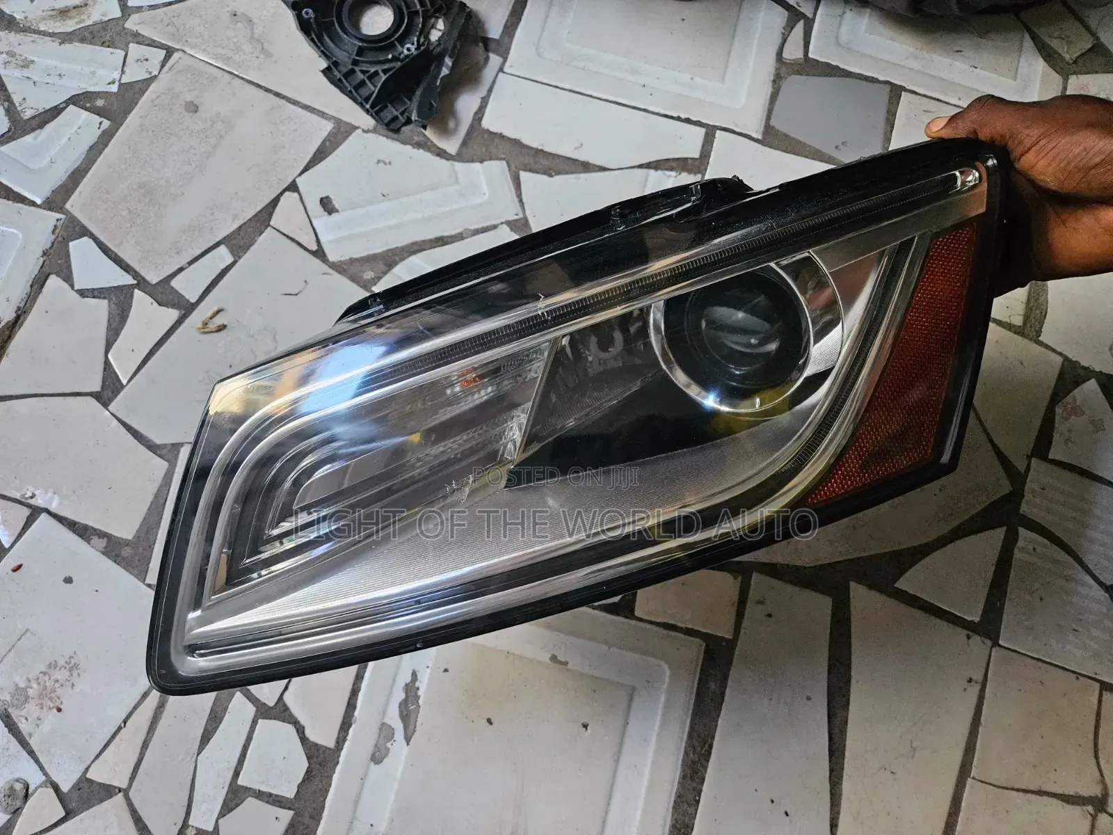 Audi Q5 Headlight Charger Type Left Side