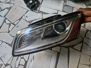 Audi Q5 Headlight Charger Type Left Side