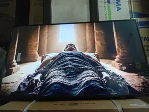 Samsung 43-Inch Smart Television With Dynamic Picture Quality