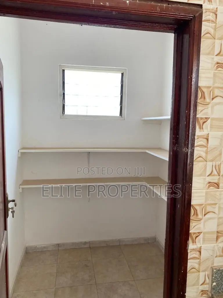 3bdrm House in Mataheko Hillview for rent