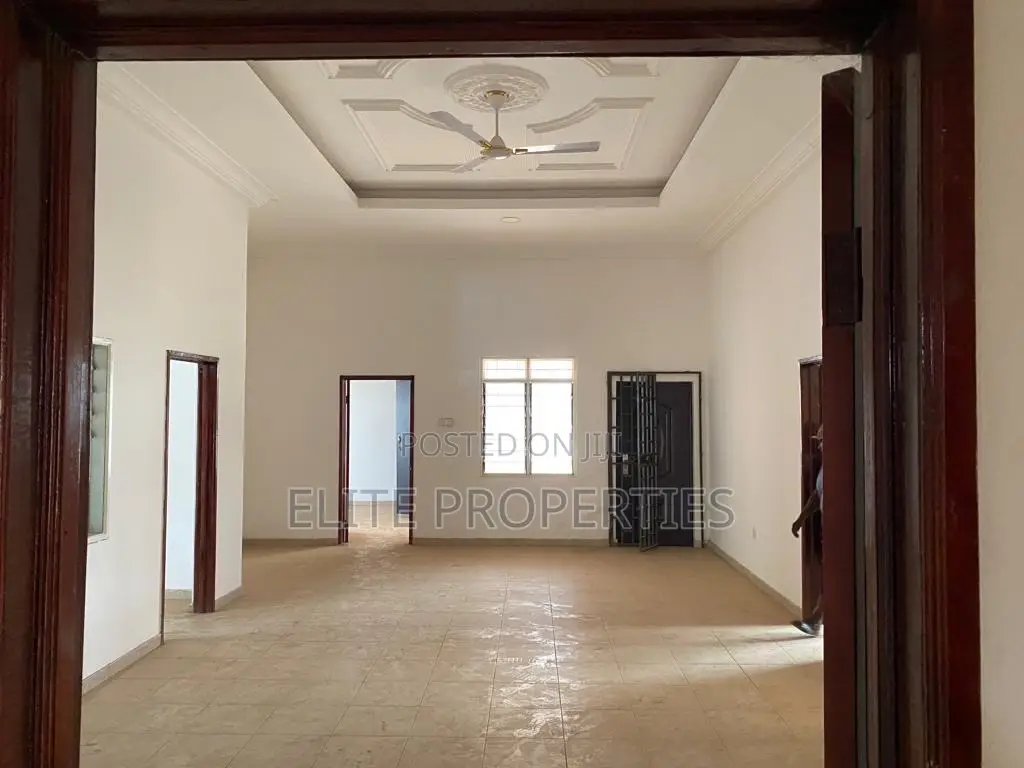 3bdrm House in Mataheko Hillview for rent
