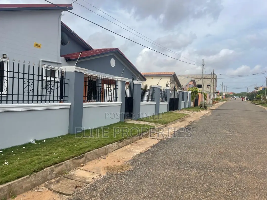 3bdrm House in Mataheko Hillview for rent