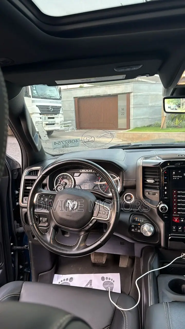 Dodge RAM 1500 5.7 Petrol AWD 2021 Blue
