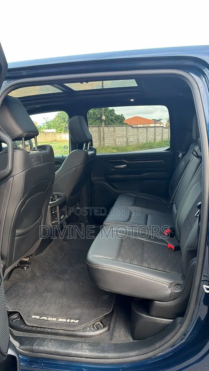 Dodge RAM 1500 5.7 Petrol AWD 2021 Blue