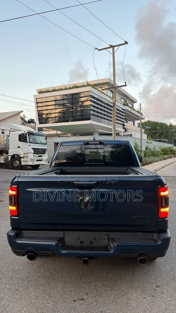 Dodge RAM 1500 5.7 Petrol AWD 2021 Blue