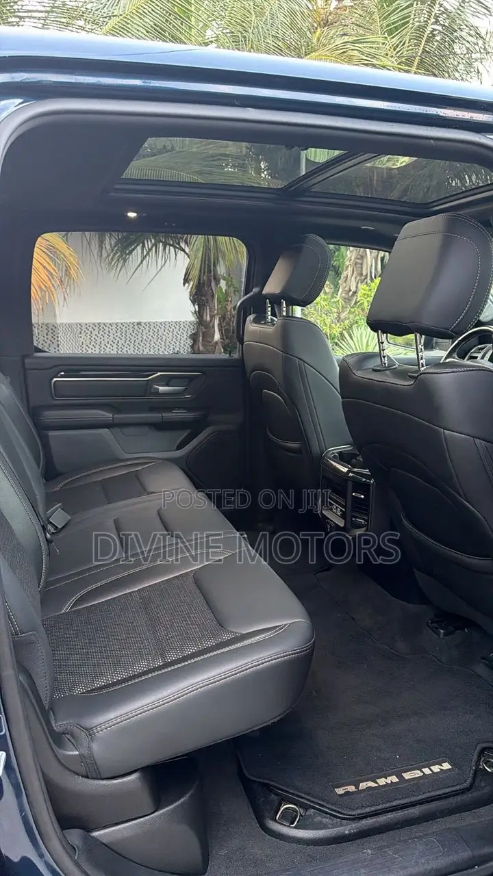 Dodge RAM 1500 5.7 Petrol AWD 2021 Blue