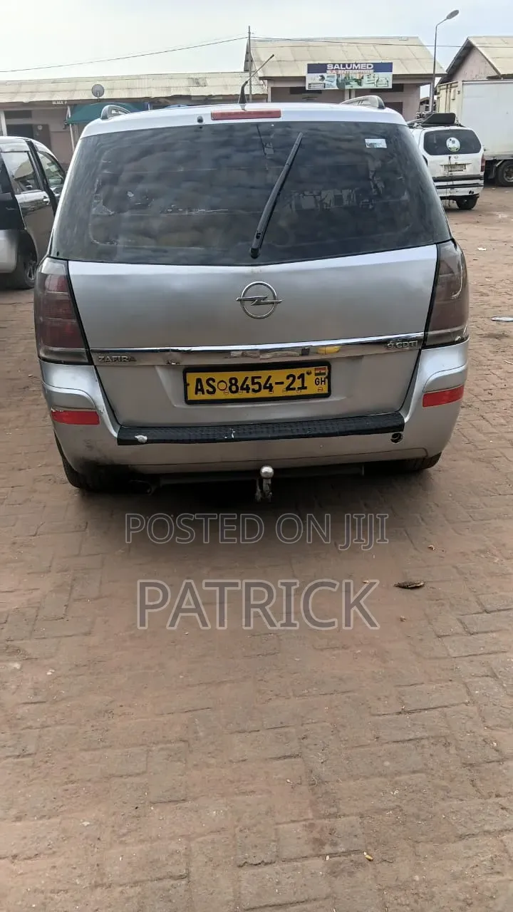 Opel Zafira 1.7 CDTi 2008 Silver
