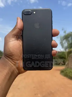Apple iPhone 7 Plus 128 GB Black
