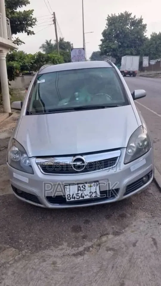 Opel Zafira 1.7 CDTi 2008 Silver
