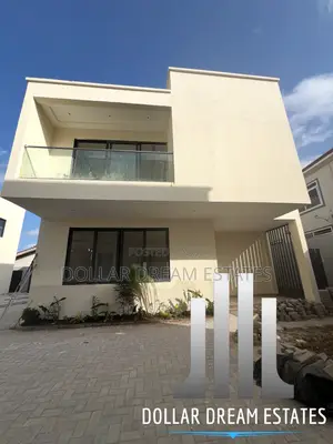 4bdrm Townhouse / Terrace in East Legon for rent