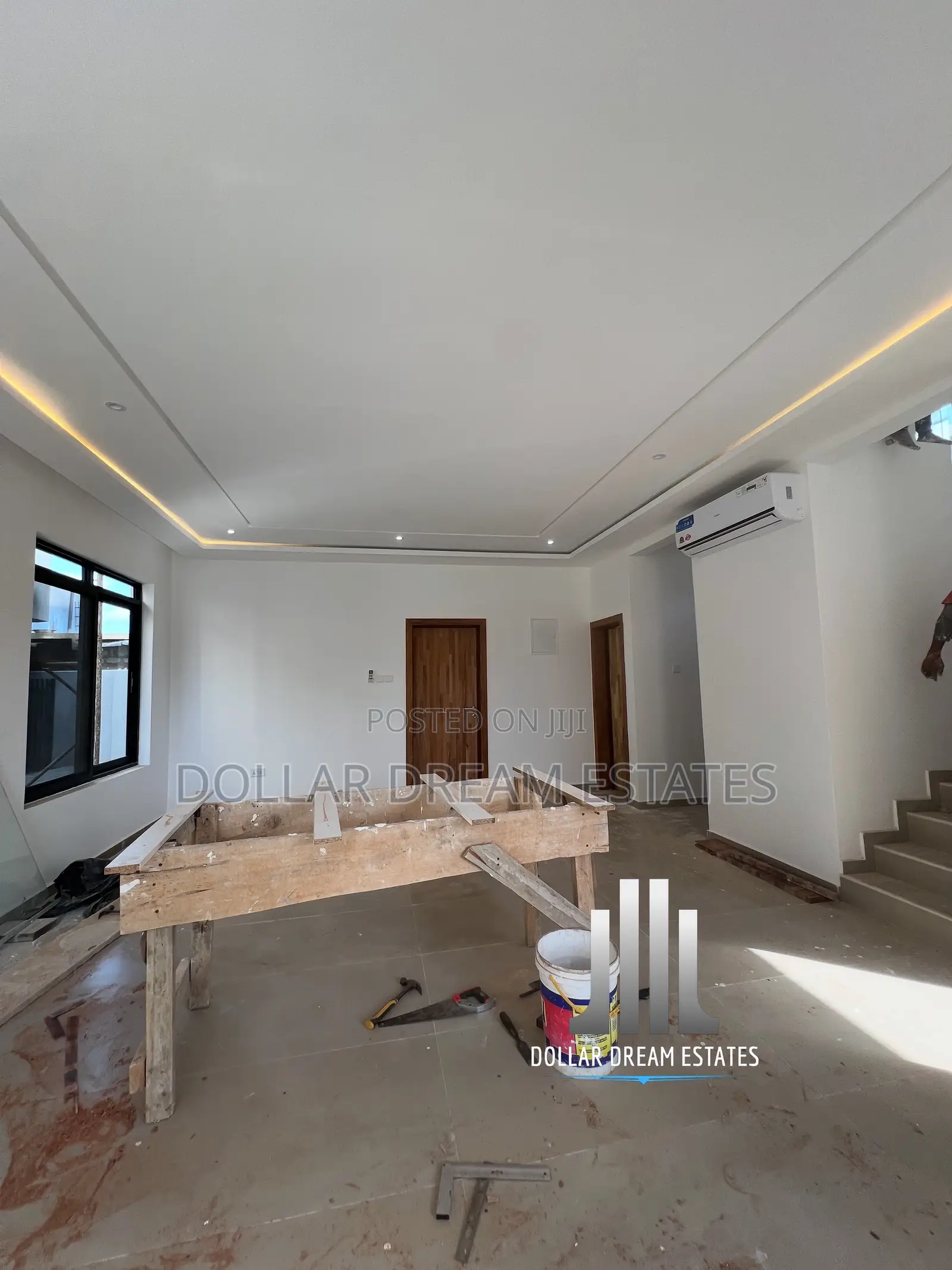 4bdrm Townhouse / Terrace in East Legon for rent