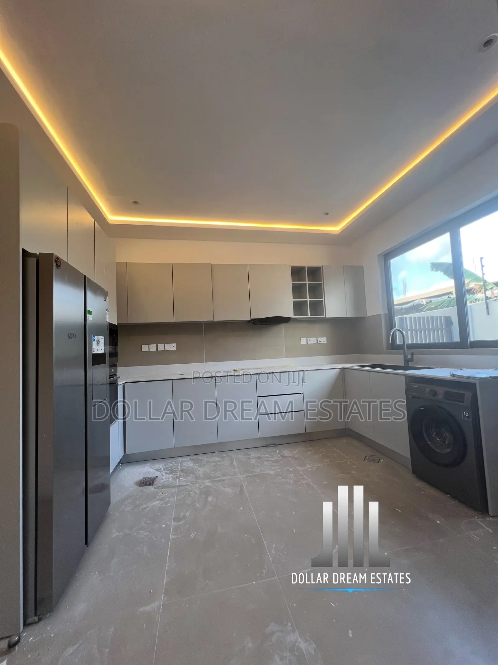 4bdrm Townhouse / Terrace in East Legon for rent