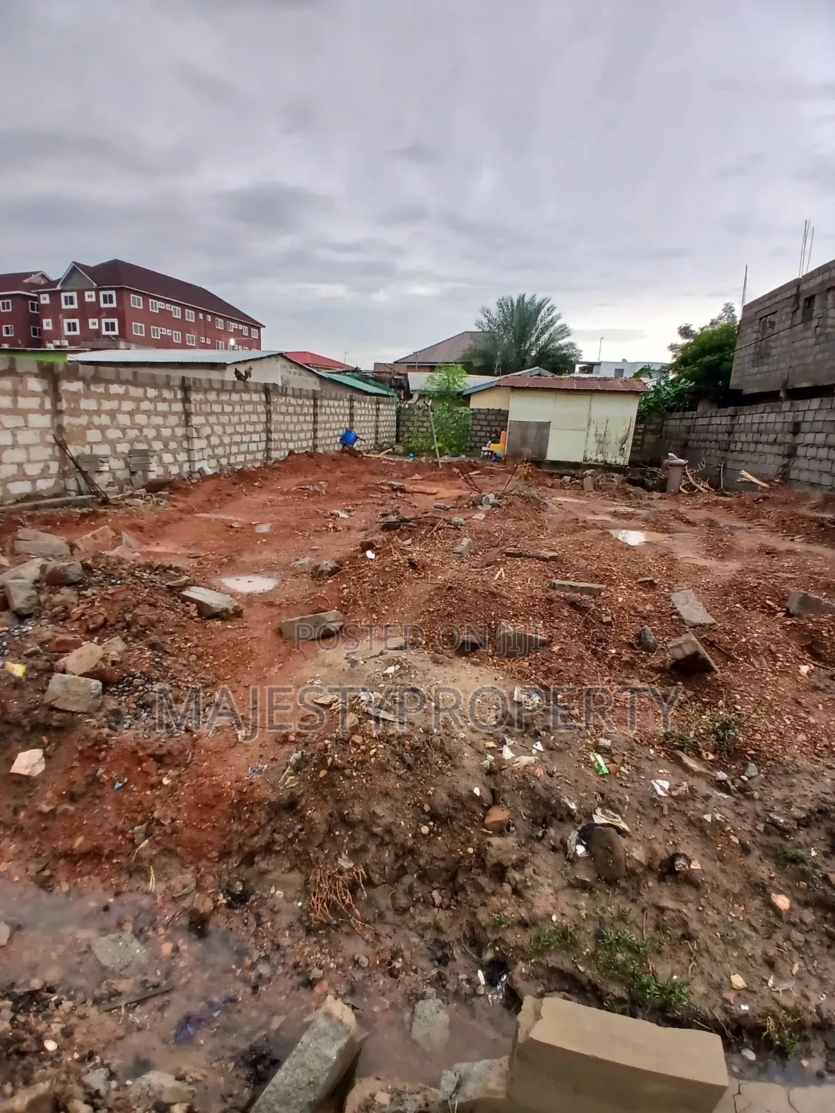 Sqm325 Half Plot of Land 50×70 for Sale at Lashibi