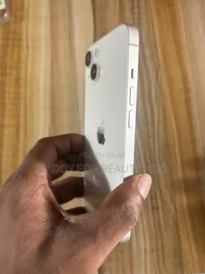 Apple iPhone 13 128 GB White