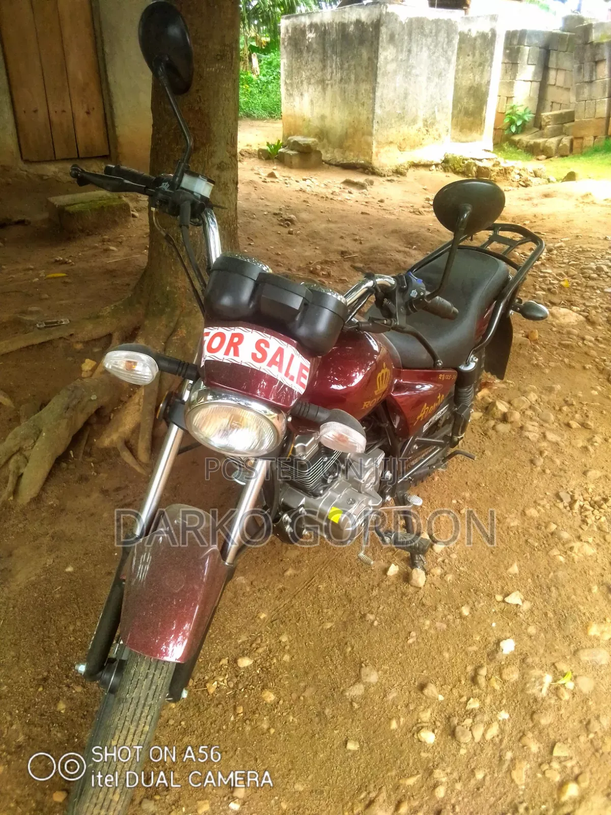Royal Motorcycle 2025 Pink