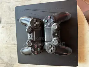 Play Station 4