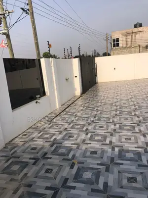 3bdrm House in Pokuase Amasaman for sale
