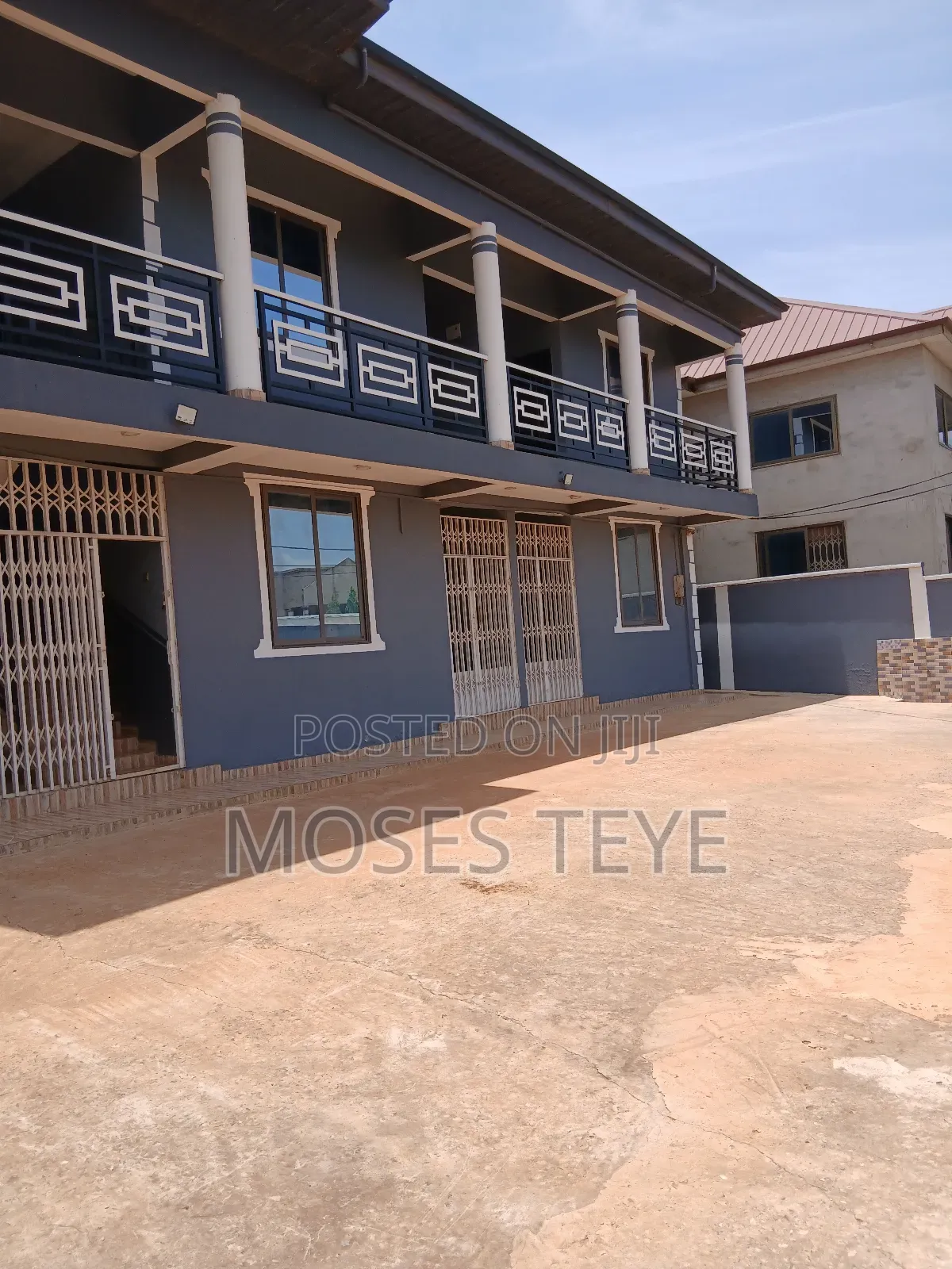 Mini Flat in Mifund Real Estate, Valley View Area for rent