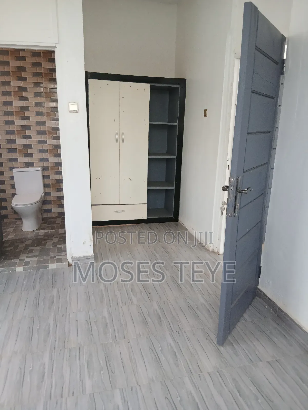 Mini Flat in Mifund Real Estate, Valley View Area for rent