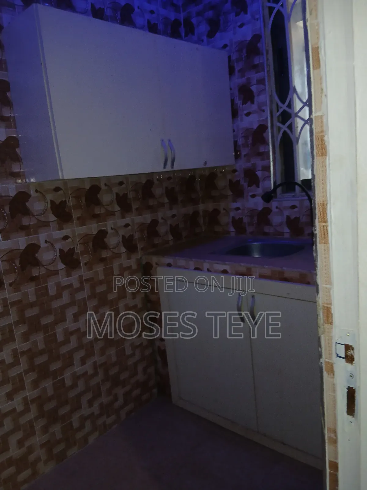 Mini Flat in Mifund Real Estate, Valley View Area for rent