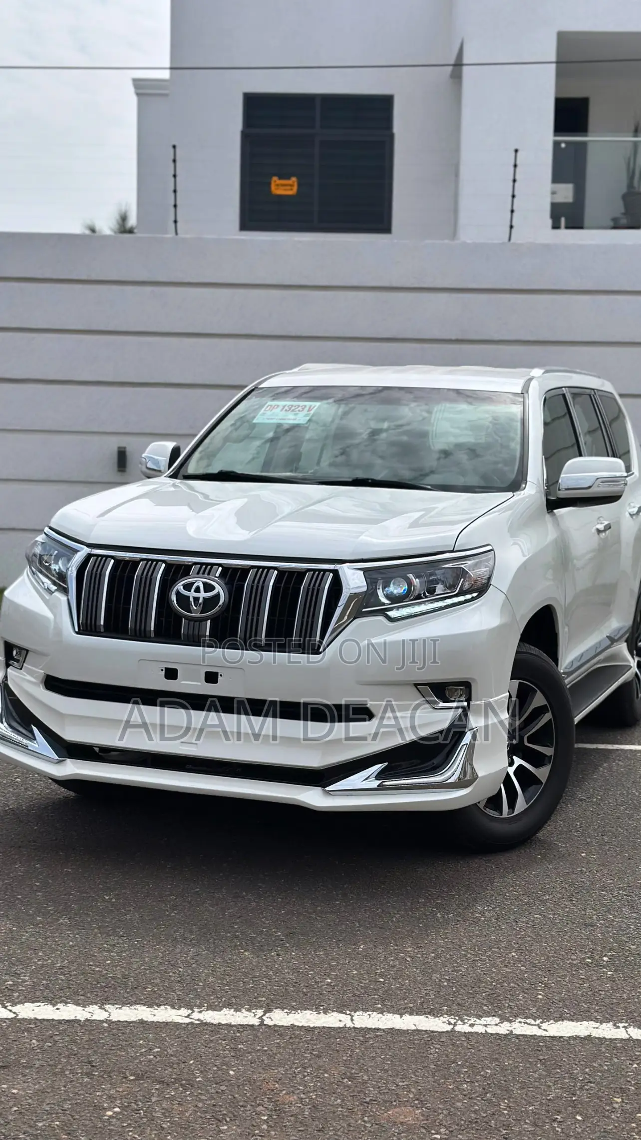 Toyota Land Cruiser Prado 4.0 Petrol TX-L 2017 White