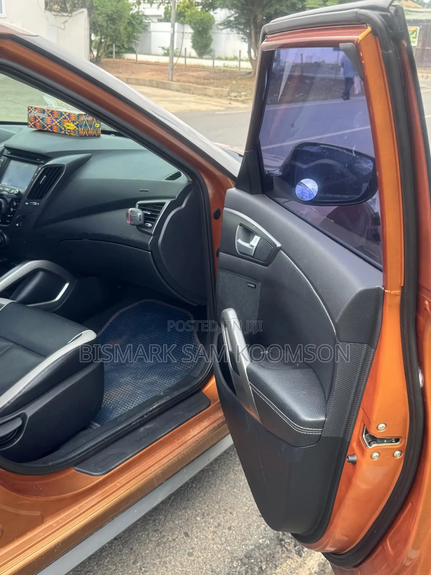 Hyundai Veloster 2013 Beige