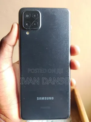 Samsung Galaxy A12 32 GB Black