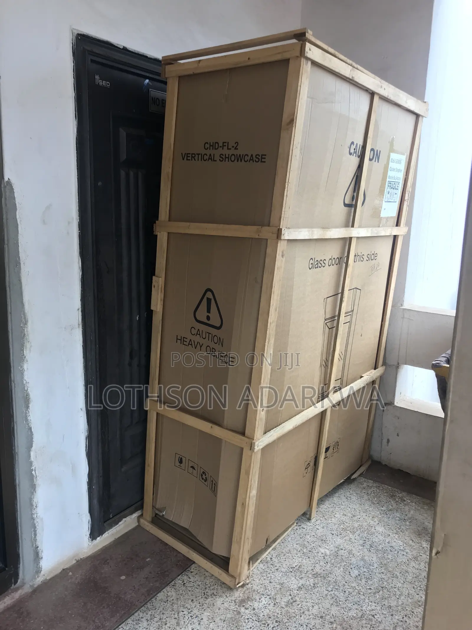 Refrigerator With Double Sliding Glass Doors – Energy Efficient