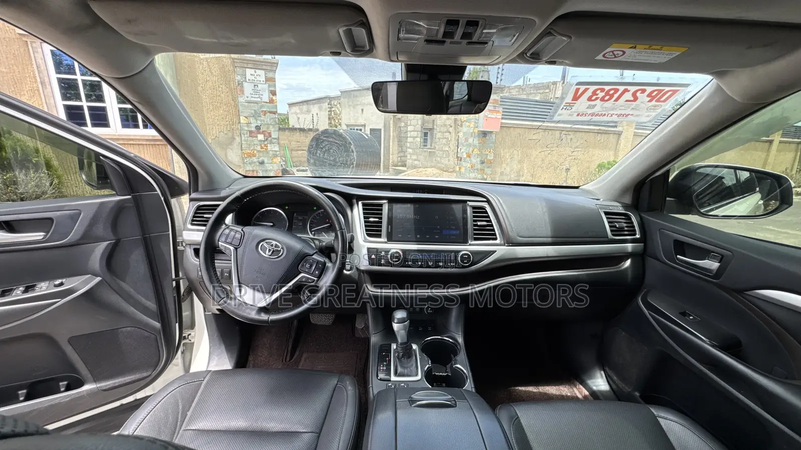 Toyota Highlander XLE 2019 White