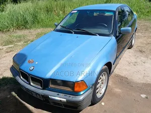 BMW 316i 1999 Blue