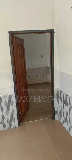 Studio Apartment in Glory Falls Hostel, Atwima Nwabiagya for rent
