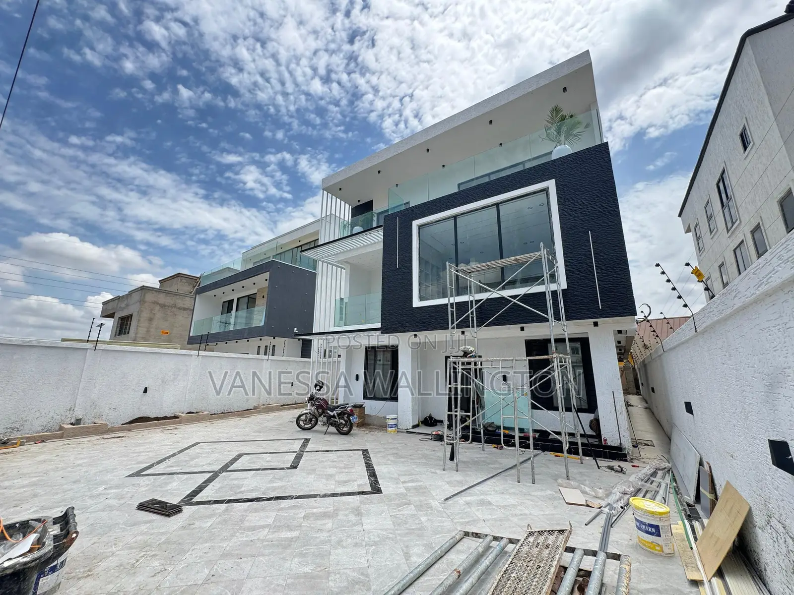 4bdrm House in East Legon Hills for sale