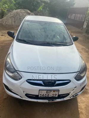Hyundai Accent GLS 4dr Sedan (1.6L 4cyl 6M) 2014 White