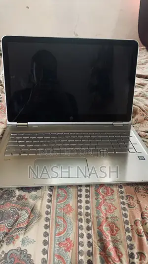 Laptop HP 255 G6 8GB Intel Core i7 HDD+SSD 256GB