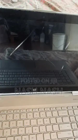 Laptop HP 255 G6 8GB Intel Core i7 HDD+SSD 256GB