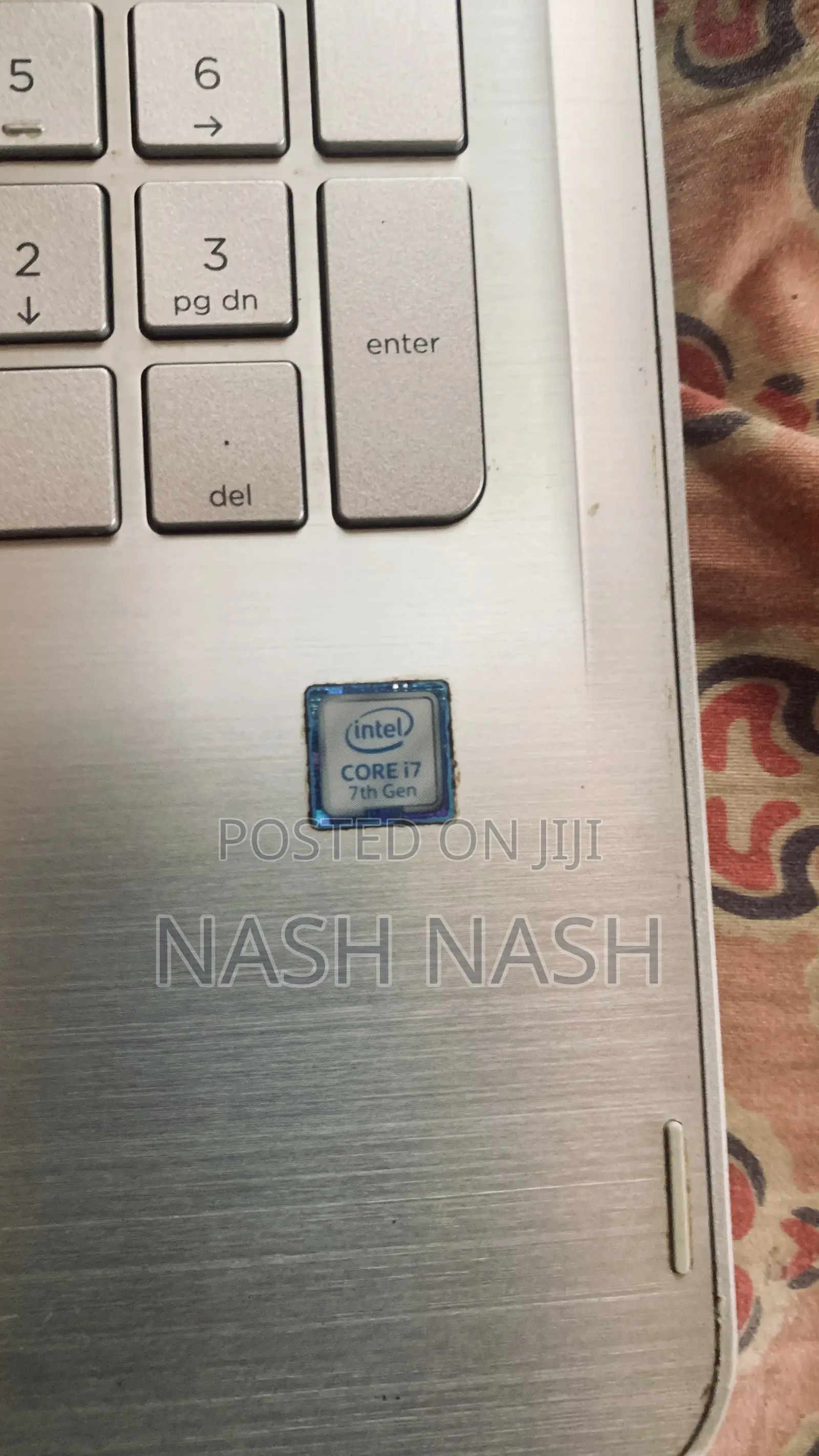 Laptop HP 255 G6 8GB Intel Core i7 HDD+SSD 256GB