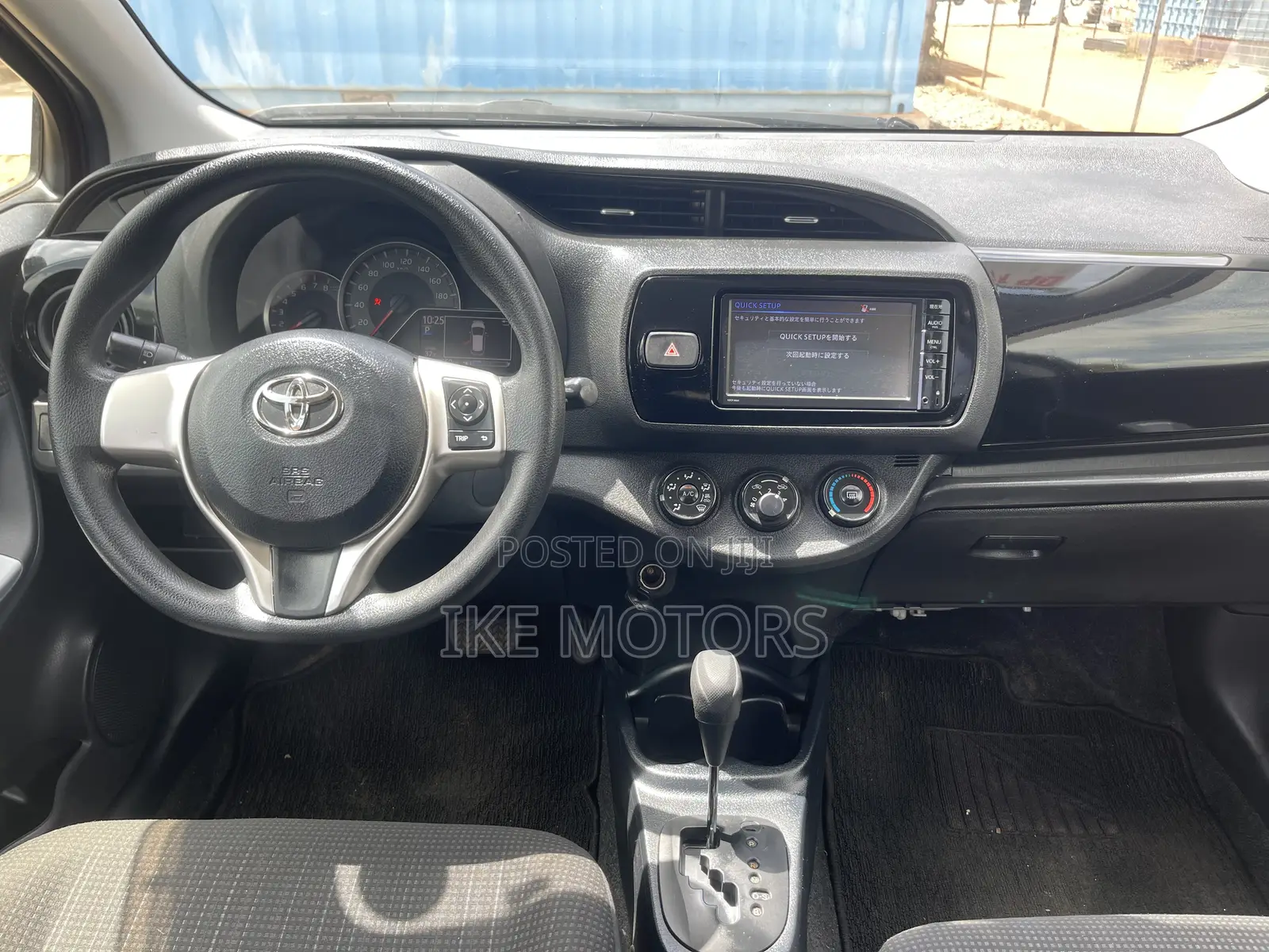 Toyota Vitz 1.3 AWD 3dr 2015 Black
