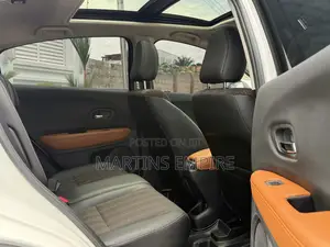 Honda HR-V 4dr SUV (1.5L 4cyl CVT) 2016 White