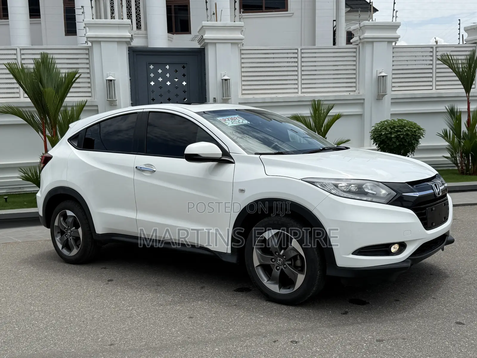 Honda HR-V 4dr SUV (1.5L 4cyl CVT) 2016 White
