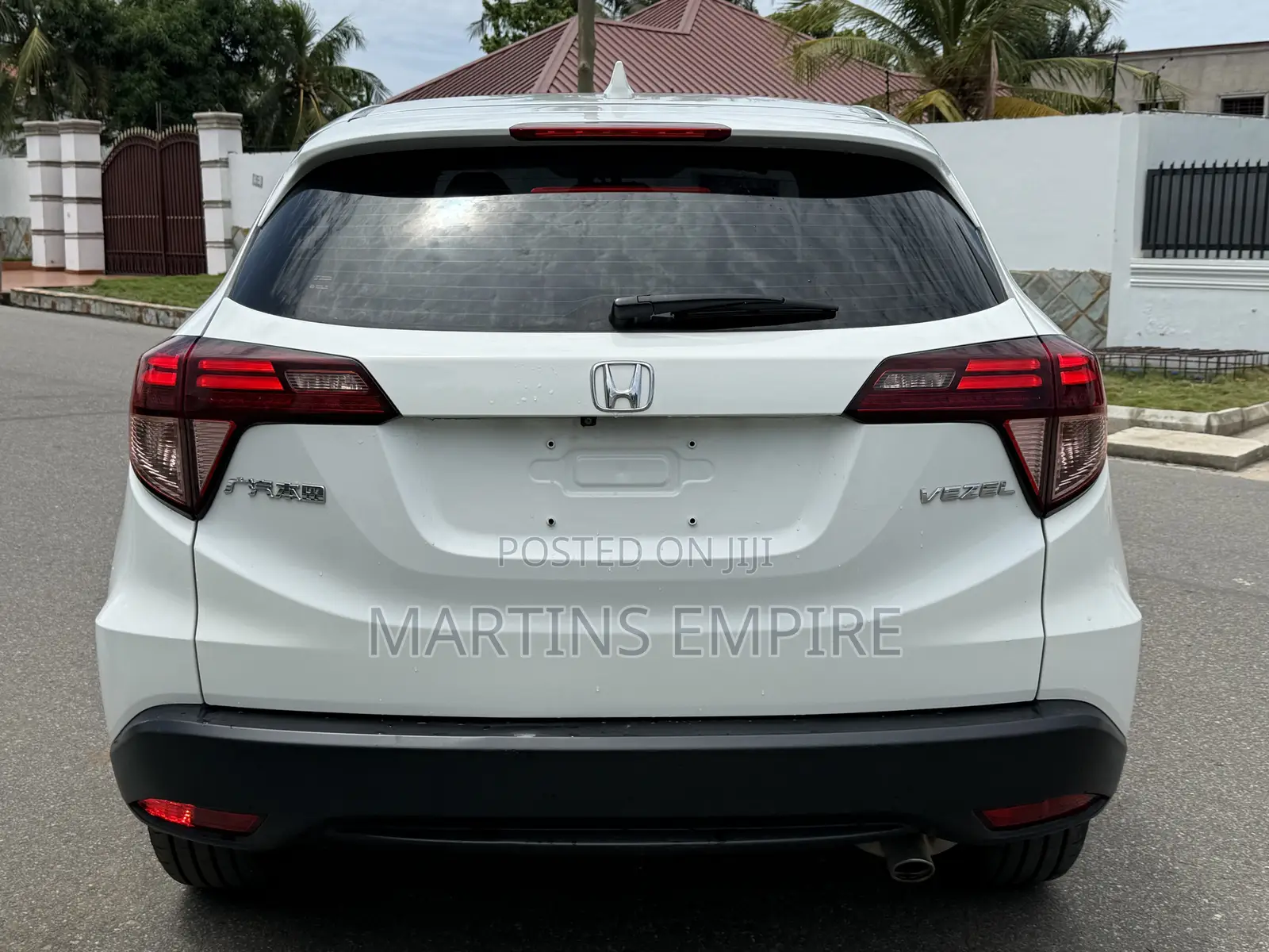 Honda HR-V 4dr SUV (1.5L 4cyl CVT) 2016 White