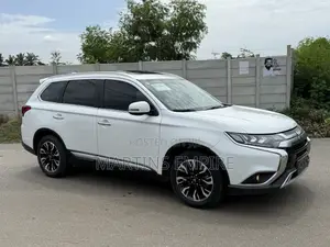 Mitsubishi Outlander SE AWC 2019 White