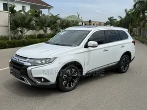 Mitsubishi Outlander SE AWC 2019 White