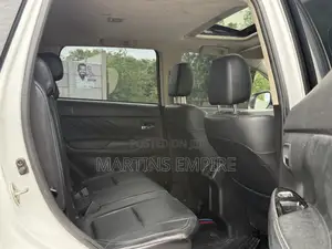 Mitsubishi Outlander SE AWC 2019 White