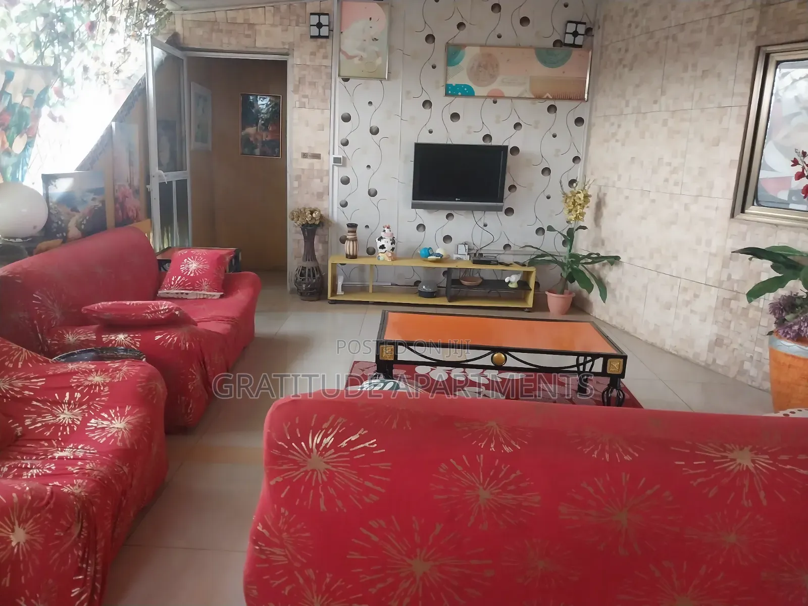 Presidential Suite-1brm+Sit-Out Lounge Ghc500 Per Day:2guest
