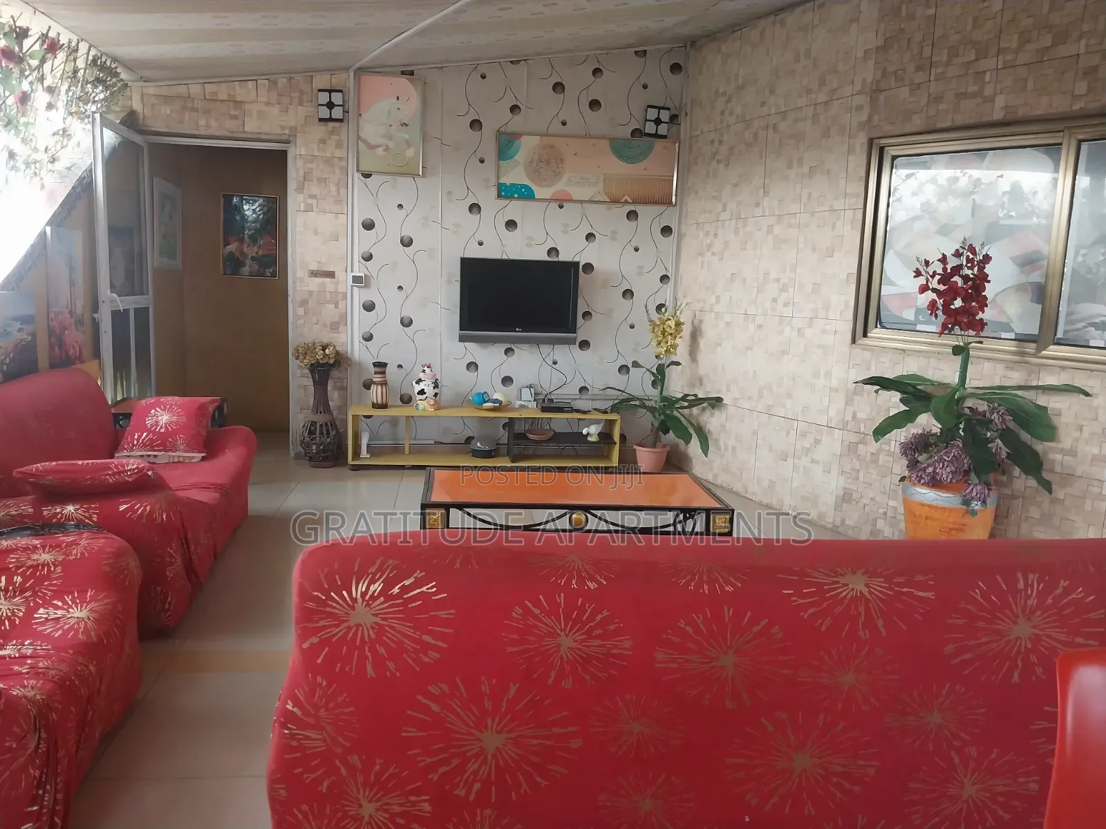 Presidential Suite-1brm+Sit-Out Lounge Ghc500 Per Day:2guest