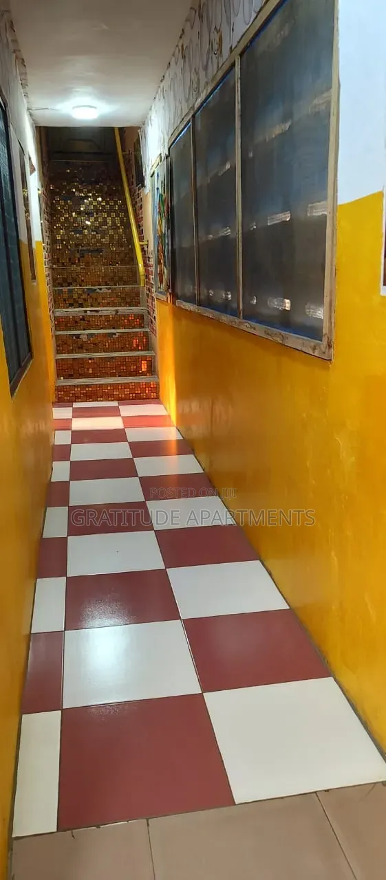 Presidential Suite-1brm+Sit-Out Lounge Ghc500 Per Day:2guest