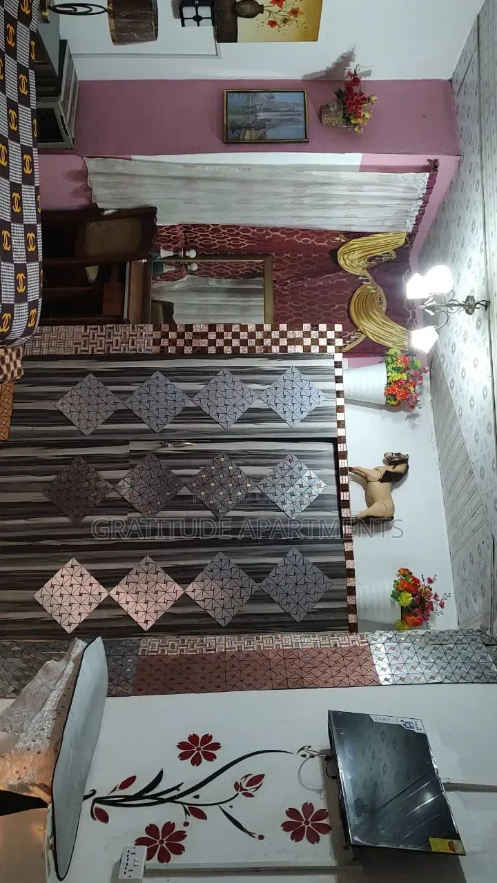 Presidential Suite-1brm+Sit-Out Lounge Ghc500 Per Day:2guest