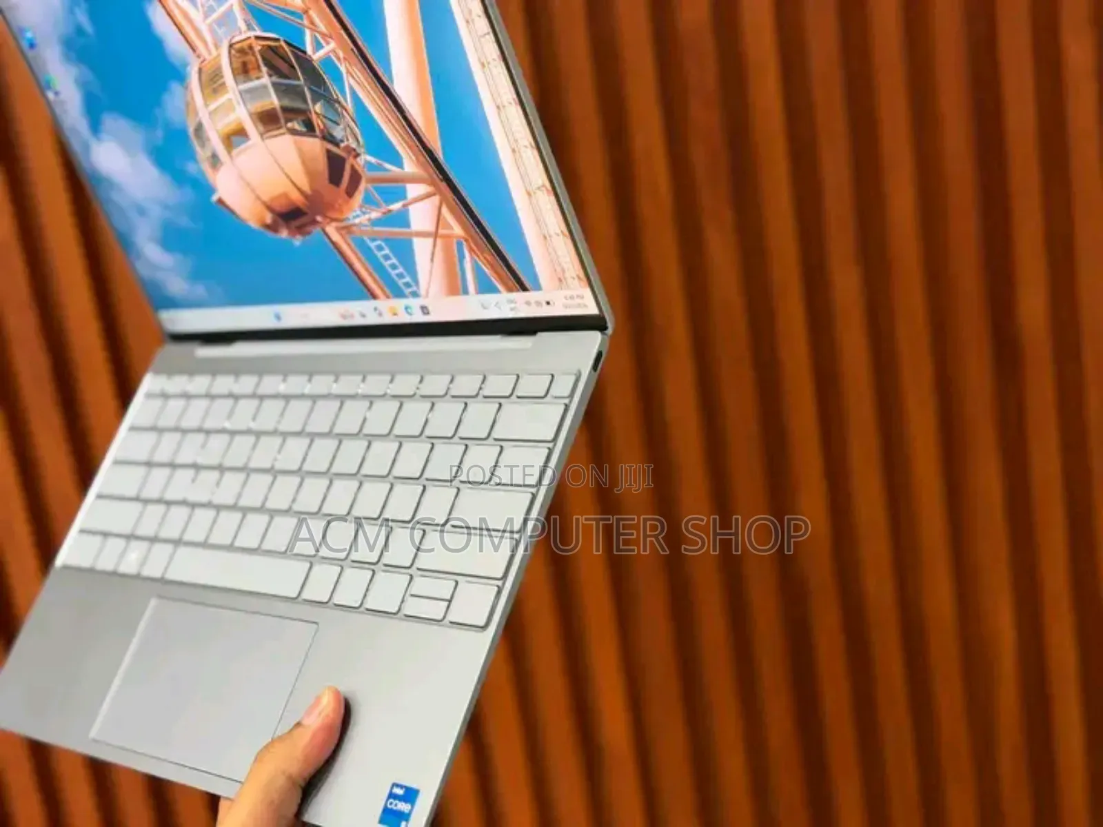 New Laptop Dell XPS 13 16GB Intel Core i5 SSD 512GB