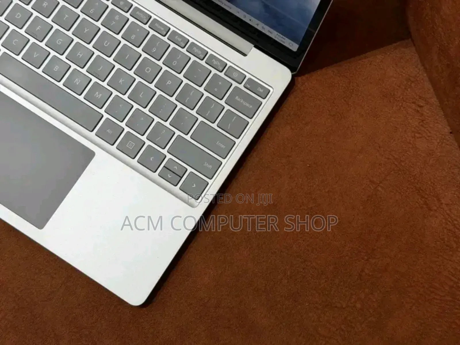 New Laptop Microsoft Surface Laptop Go 2 8GB Intel Core i5 SSD 256GB